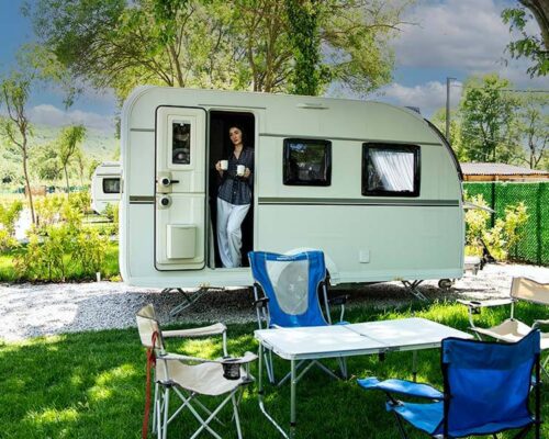 Karavanla Yaşam: Özgürlük, Sadelik ve Doğayla Uyumun Modern Yüzü